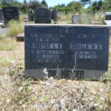 MEYER Schalk W.A., de 1922-20?7 &amp; Hester L.E. VILJOEN 192?-1959