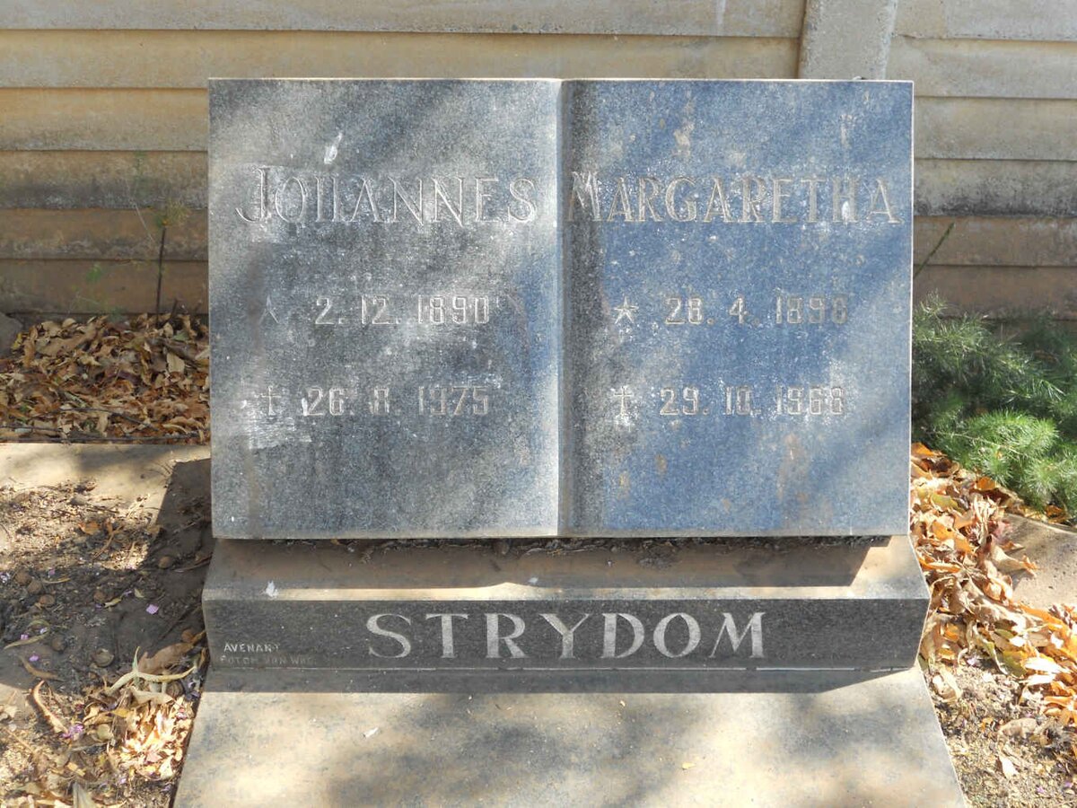 STRYDOM Johannes 1890-1975 &amp; Margaretha 1898-1968