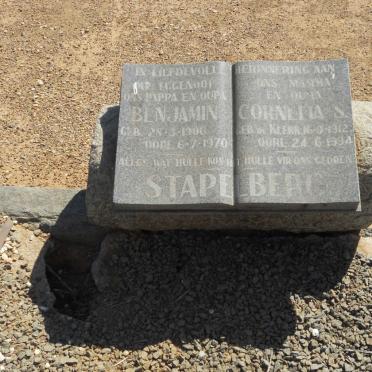 S - Surnames :: Vanne - S