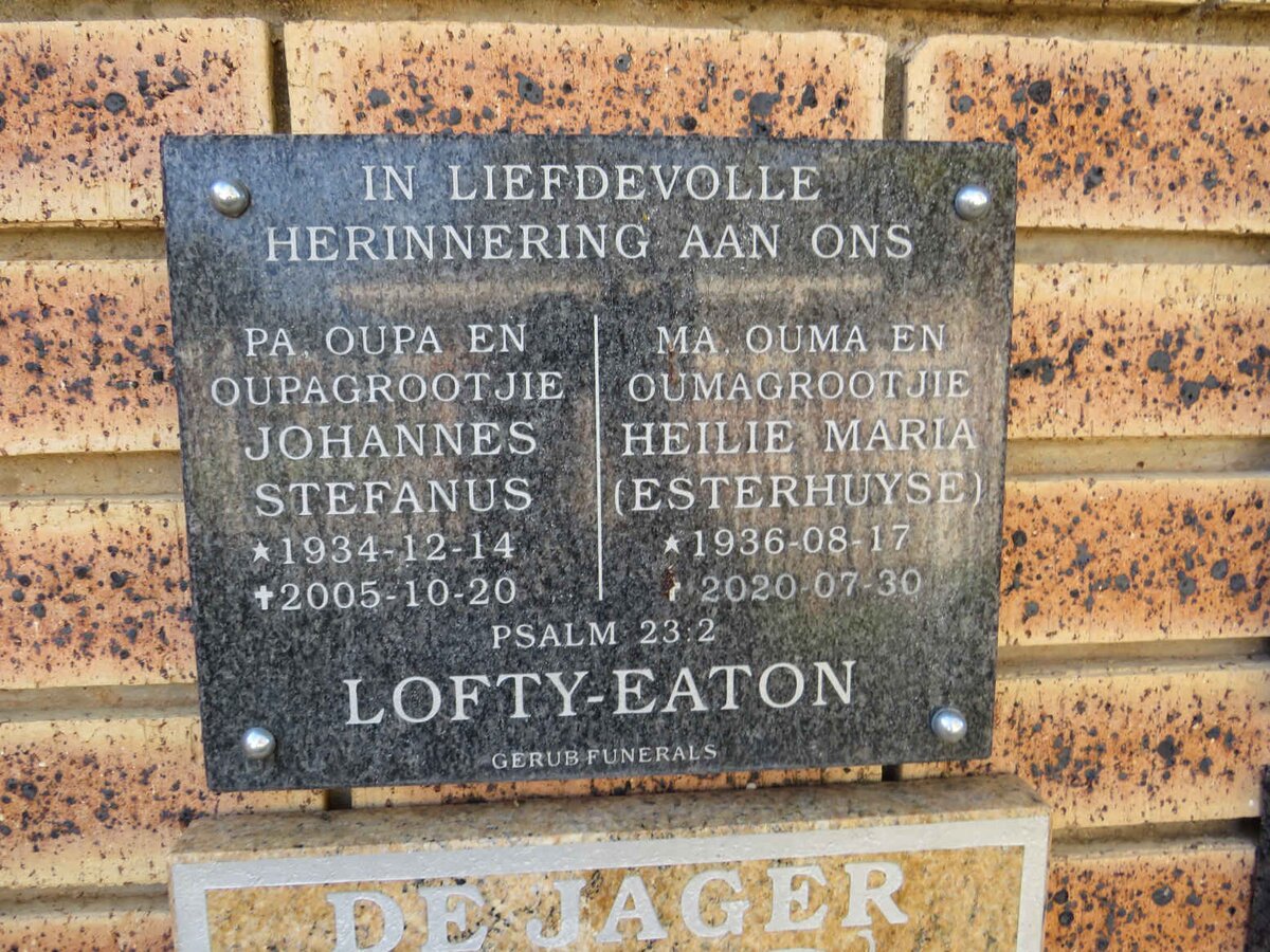 EATON Johannes Stefanus, LOFTY- 1934-2005 & Heilie Maria ESTERHUYSE 1936-2020