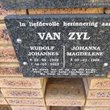 ZYL Rudolf Johannes, van 1939-2023 & Johanna Magdelene 1968- 