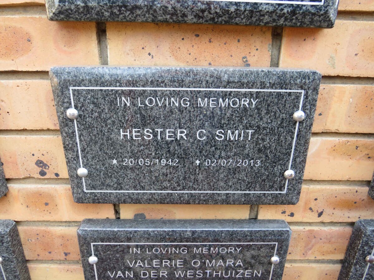 SMIT HESTER C. 1942-2013