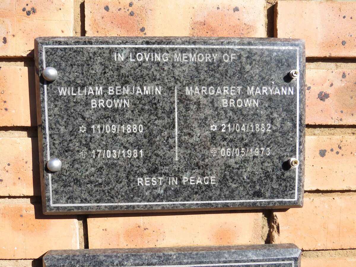 BROWN William Benjamin 1880-1981 & Margaret Maryann 1882-1973