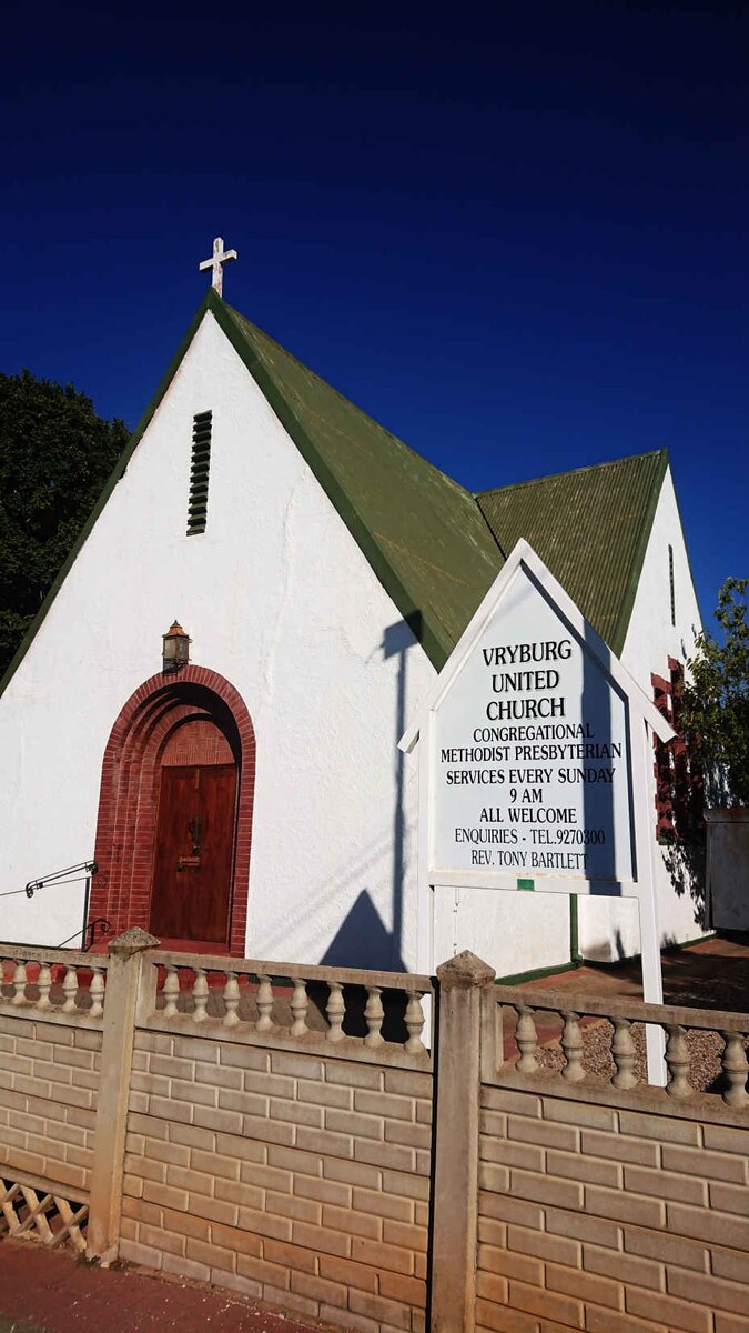 1. Church entrance/ Kerk ingang