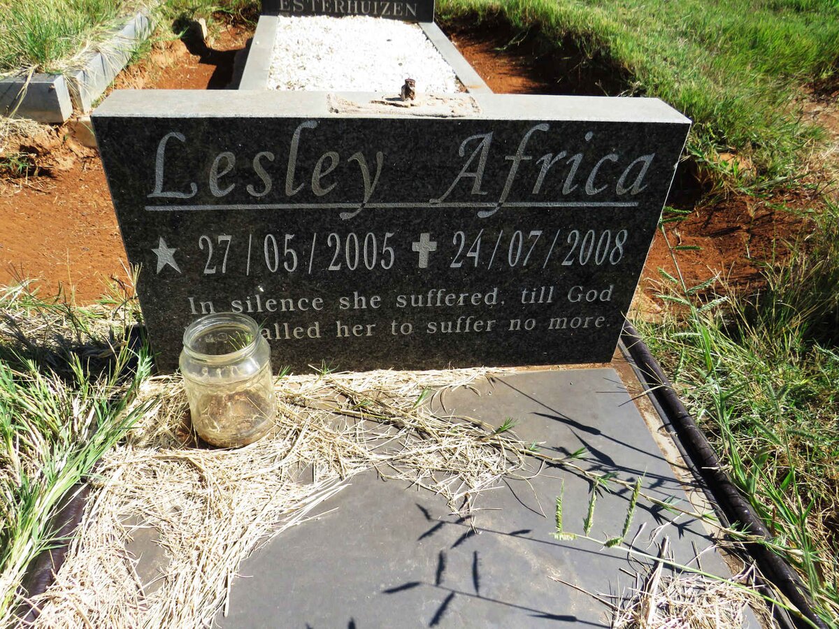 AFRICA Lesley 2005-2008