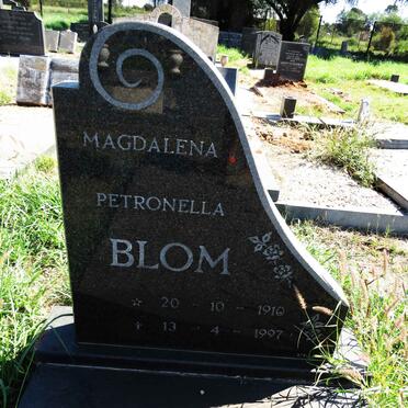 BLOM Magdalena Petronella 1910-1997