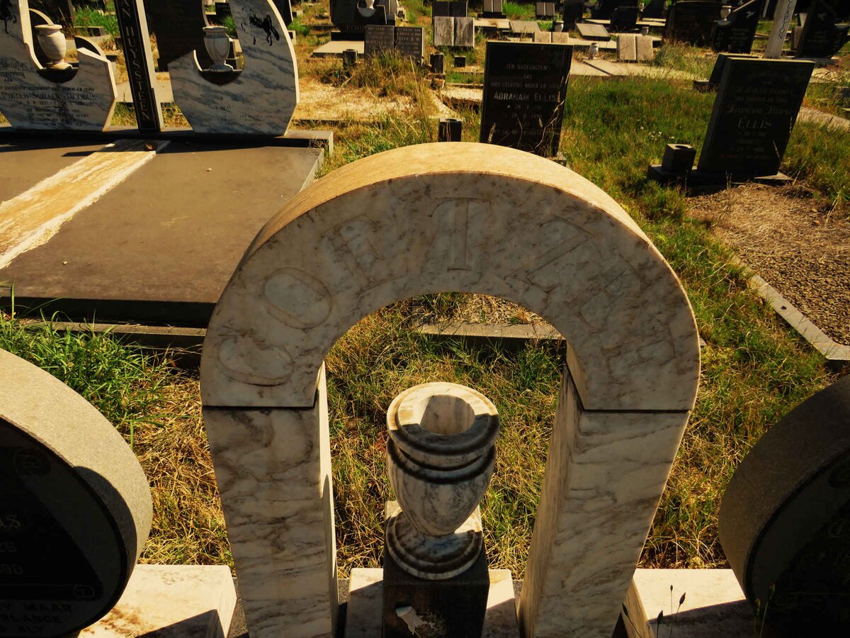 COETZEE Dirk Gustavus 1929-1990 & Catharina Susanna HICKLEY 1937- _1