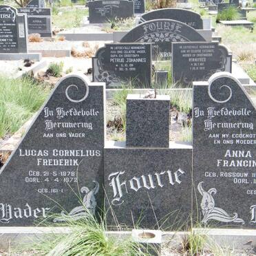 FOURIE Lucas Cornelius Frederik 1878-1974 &amp; Anna Francina ROSSOUW 1885-1971