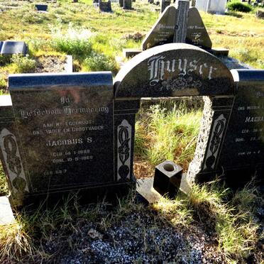 HUYSER Jacobus S. 1899-1969 & Magdalena 1904-1990_1