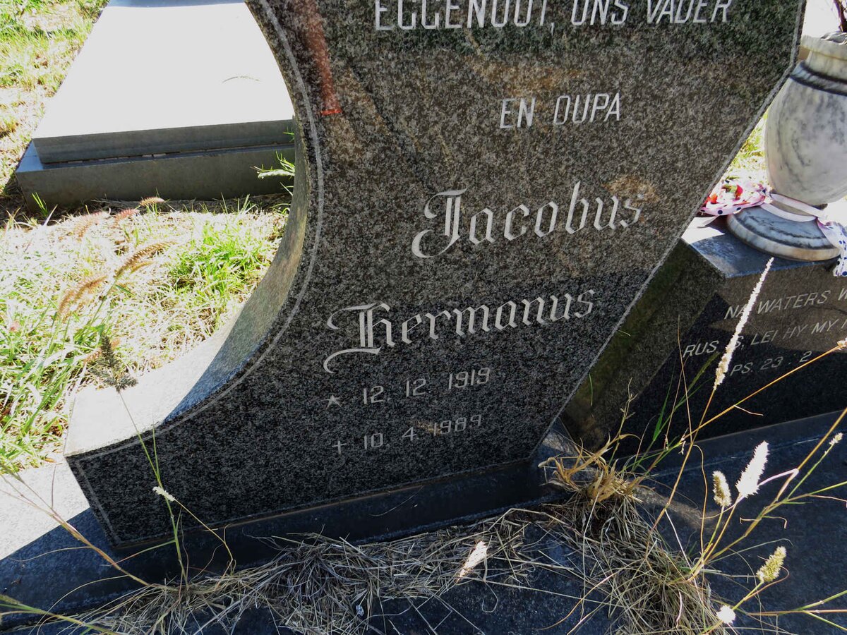 KEMP Jacobus Hermanus 1919-1989 & Elsie Maria Elizabeth NORTJE 1928-_2