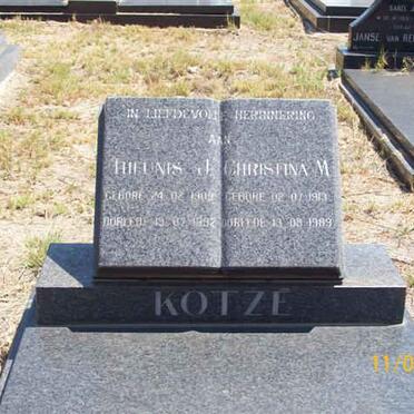 KOTZE Theunis J. 1909-1992 &amp;  Christina M. 1913-1989