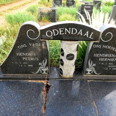 ODENDAAL Hendrik Petrus 1919-1995 & Hendriena Hermina KOEKEMOER 1926-1980