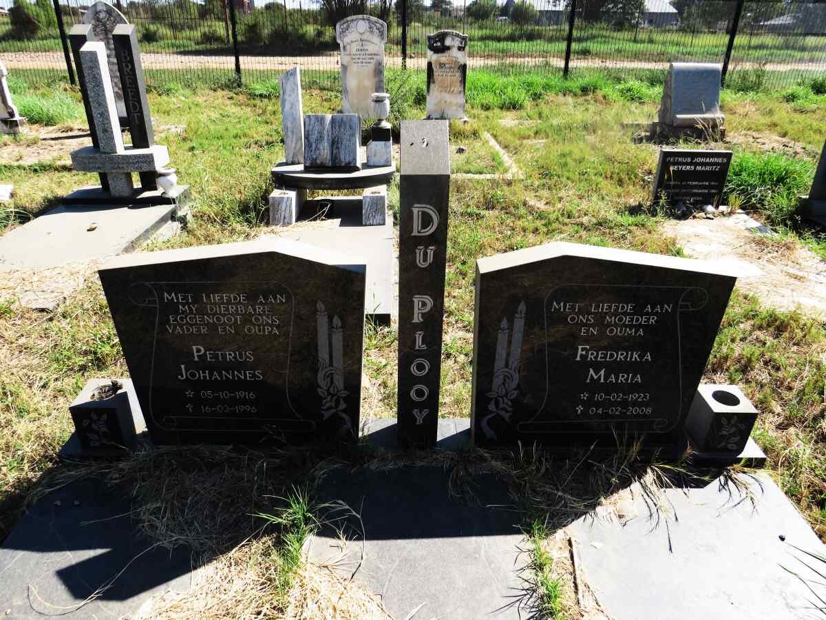 PLOOY Petrus Johannes, du 1916-1996 & Fredrika Maria 1923-2008