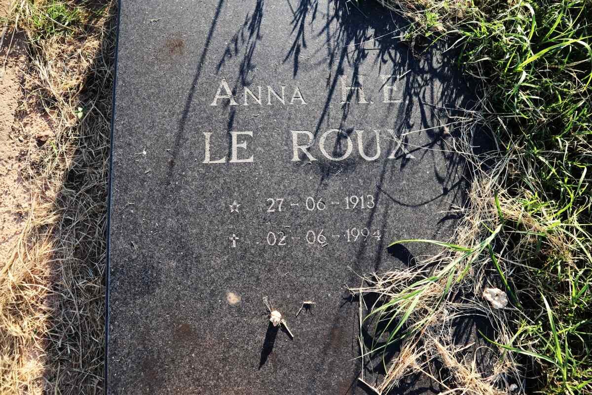 ROUX Anna H.E., le 1913-1994