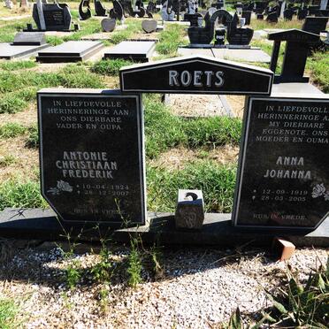 ROETS Antonie Christiaan Frederik 1924-2007 & Anna Johanna 1919-2005 