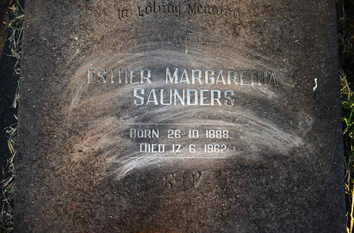 SAUNDERS Esther Margaretha 1888-1962