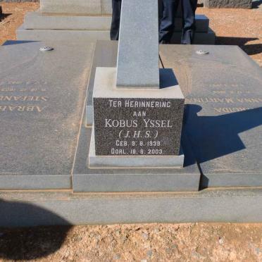 YSSEL J.H.S. 1939-2003 :: YSSEL Abraham Stephanus 1903-1990 &amp; Gertruida Johanna Martina 1906-1993