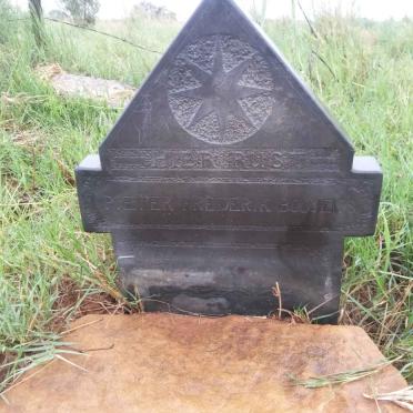 North West, WOLMARANSSTAD district, Kransfontein 52, farm cemetery_1