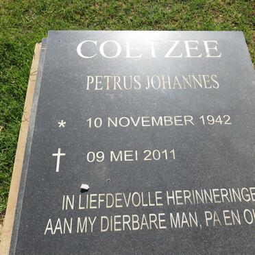 COETZEE Petrus Johannes 1942-2011