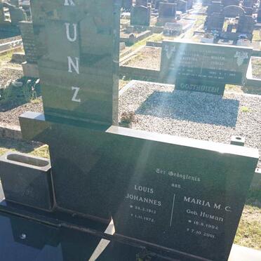 KUNZ Louis Johannes 1913-1972 &amp; Maria M.C. HUMAN 1904-2001