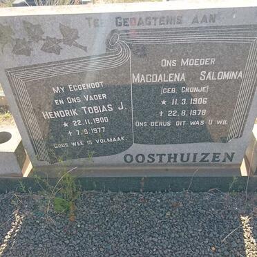 OOSTHUIZEN Hendrik Tobias J. 1900-1977 &amp; Magdalena Salomina CRONJE 1906-1978