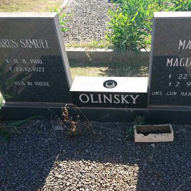 OLINSKY Lazarus Samuel 1900-1977 &amp; Martha Magdalena 1911-1988