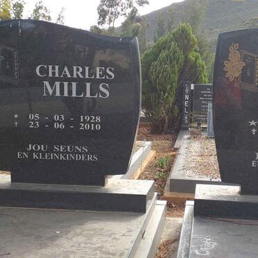 MILLS Charles 1928-2010 :: MILLS Lilla 1934-2003