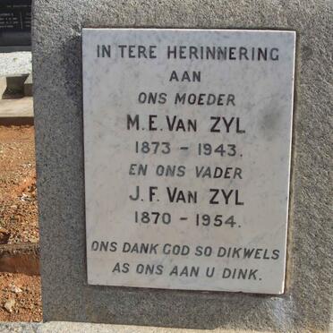 ZYL J.F., van 1870-1954 &amp; M.E. 1873-1943