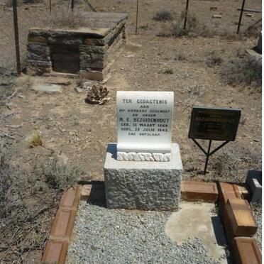 BEZUIDENHOUT M.E. 1969-1942 