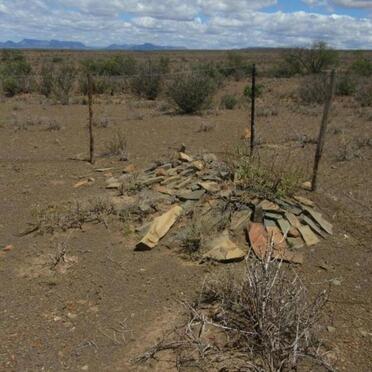Western Cape, BEAUFORT-WEST district, Karoo National Park, Grootfontein 180, Paardefontein, farm cemetery