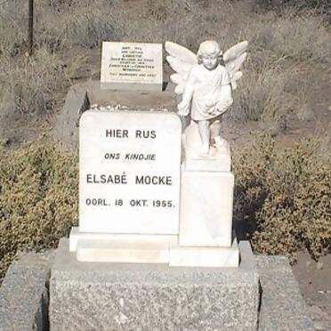 Western Cape, BEAUFORT-WEST district, Merweville, Van der Byls Kraal 265, Knoffelfontein farm cemetery