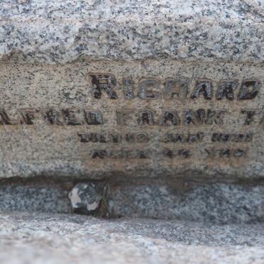 THOMAS Richard Alfred Frank -1?21