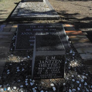 JANTZEN E.M. nee WRIGHT 1943-2004