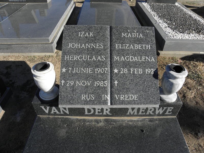 MERWE Izak Johannes Herculaas, van der 1907-1985 &amp; Maria Elizabeth Magdalena 1929-
