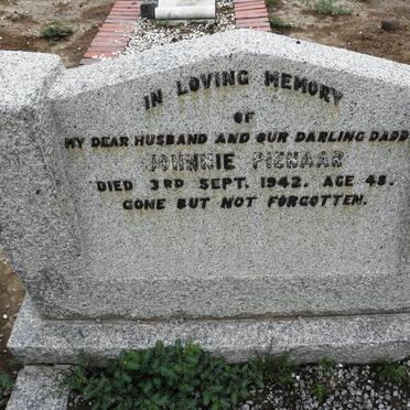 PIENAAR Johnnie  -1942