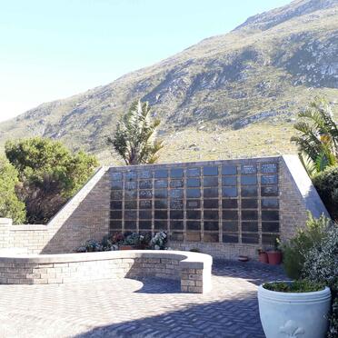 4. Oorsig / Overview