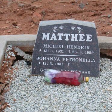 MATTHEE Michiel Hendrik 1931-1999 &amp; Johanna Petronella 1931-
