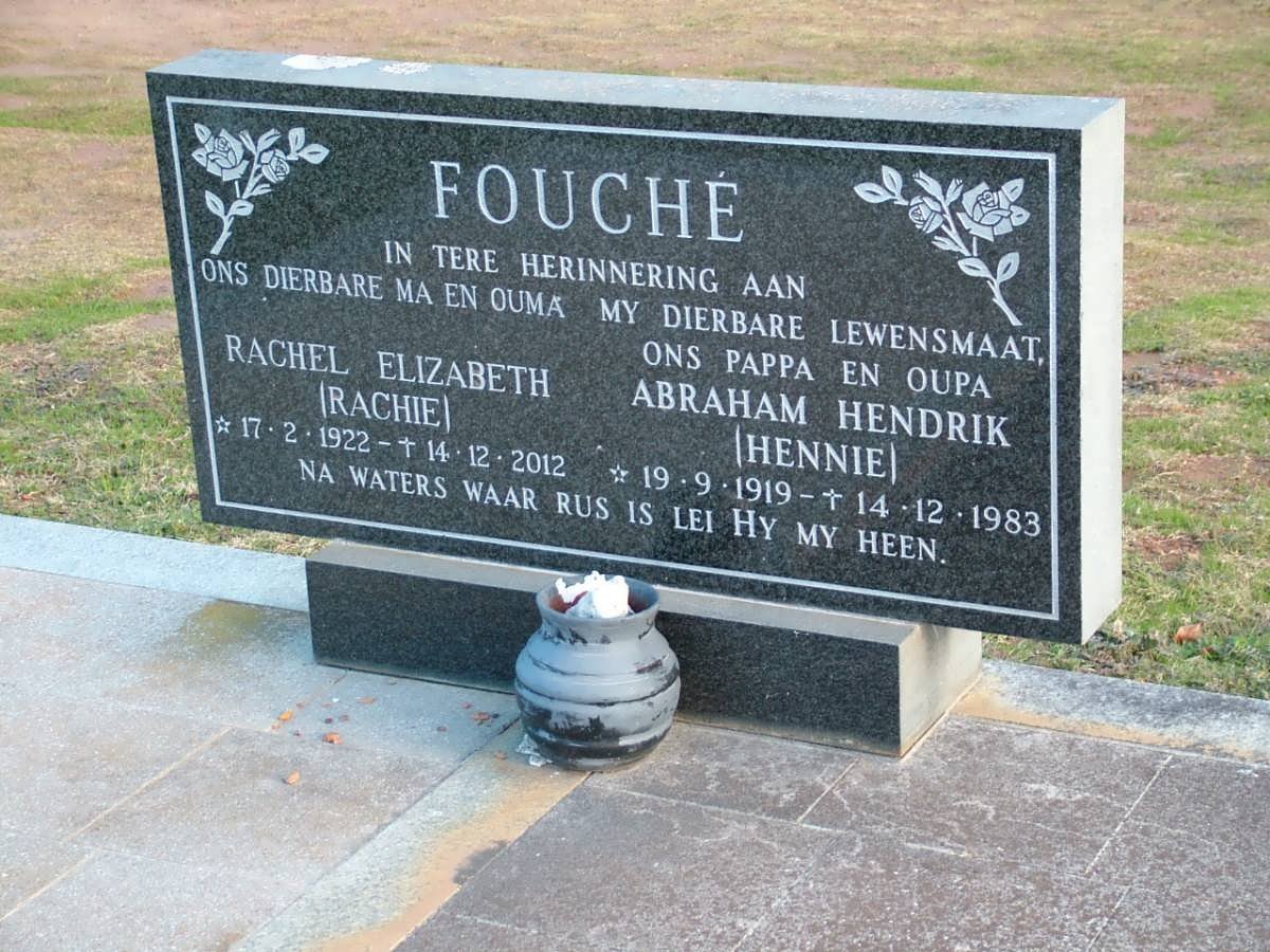 FOUCHE Abraham Hendrik 1919-1983 &amp; Rachel Elizabeth 1922-2012