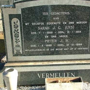 VERMEULEN Pieter J.H. 1885-1966 &amp; Sarah J.G. UYS 1888-1954