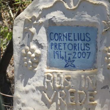 Western Cape, CALITZDORP district, Calitzdorp, Wesoewer Road, farm cemetery