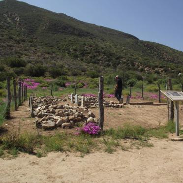 Western Cape, CALITZDORP district, Gamkaskloof, Die Hel, Swartberg Nature Reserve, farm cemetery_2