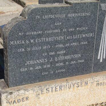 ESTERHUYSEN Johannes J. 1878-1968 &amp; Maria S.W. LEEUWNER 1873-1948