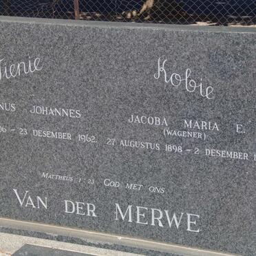 MERWE Marthinus Johannes, van der 1896-1962 &amp; Jacoba Maria E. WAGENER 1898-1981