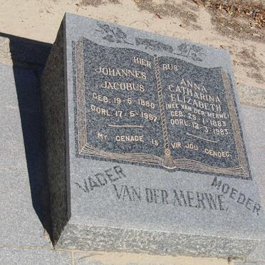 MERWE Johannes Jacobus, van der 1880-1957 &amp; Anna Catharina Elizabeth van der MERWE 1883-1983