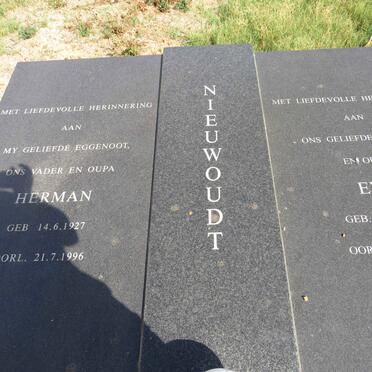 NIEUWOUDT Herman 1927-1996 & Eve 1930-2011