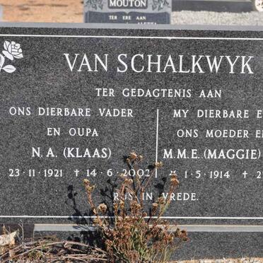 SCHALKWYK N.A. 1921-2002 &amp; M.M.E. SMIT 1914-1987