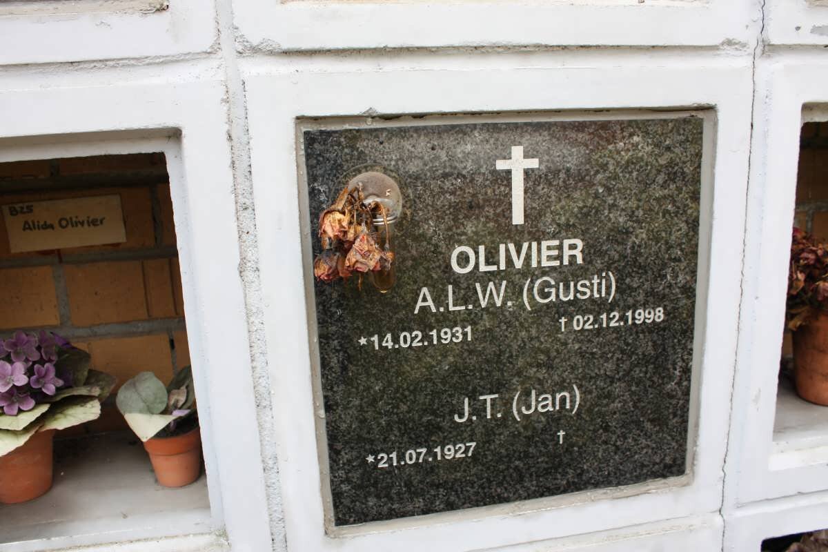 OLIVIER A.L.W. 1931-1998 &amp; J.T. 1927-
