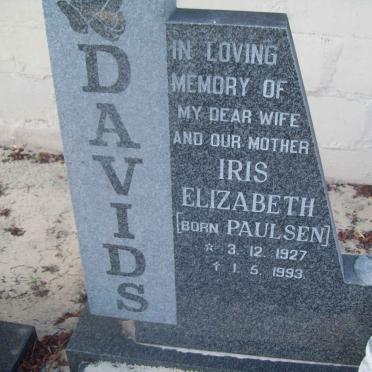 DAVIDS Iris Elizabeth nee PAULSEN 1927-1993