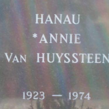 HUYSSTEEN Hanau Annie 1923-1974