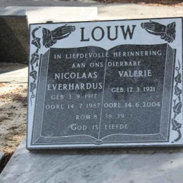LOUW Nicolaas Everhardus 1917-1987 &amp; Valerie 1921-2004